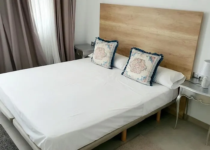 Villamartin Ghb מלון דירות 4*