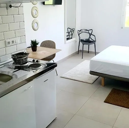 Villamartin Ghb מלון דירות